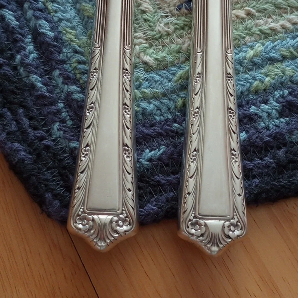 Sterling Silver Dinner Knives - Picture 3 of 8